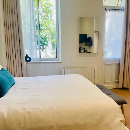 Calme Coeur Historique Apartamento *